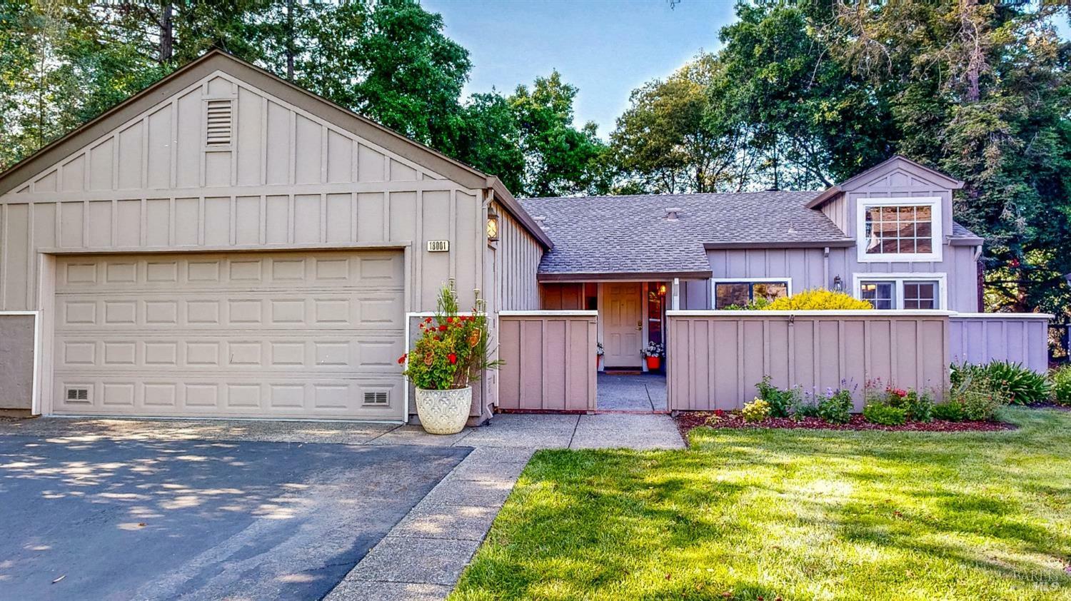 18001 Harvard Court  Sonoma CA 95476 photo