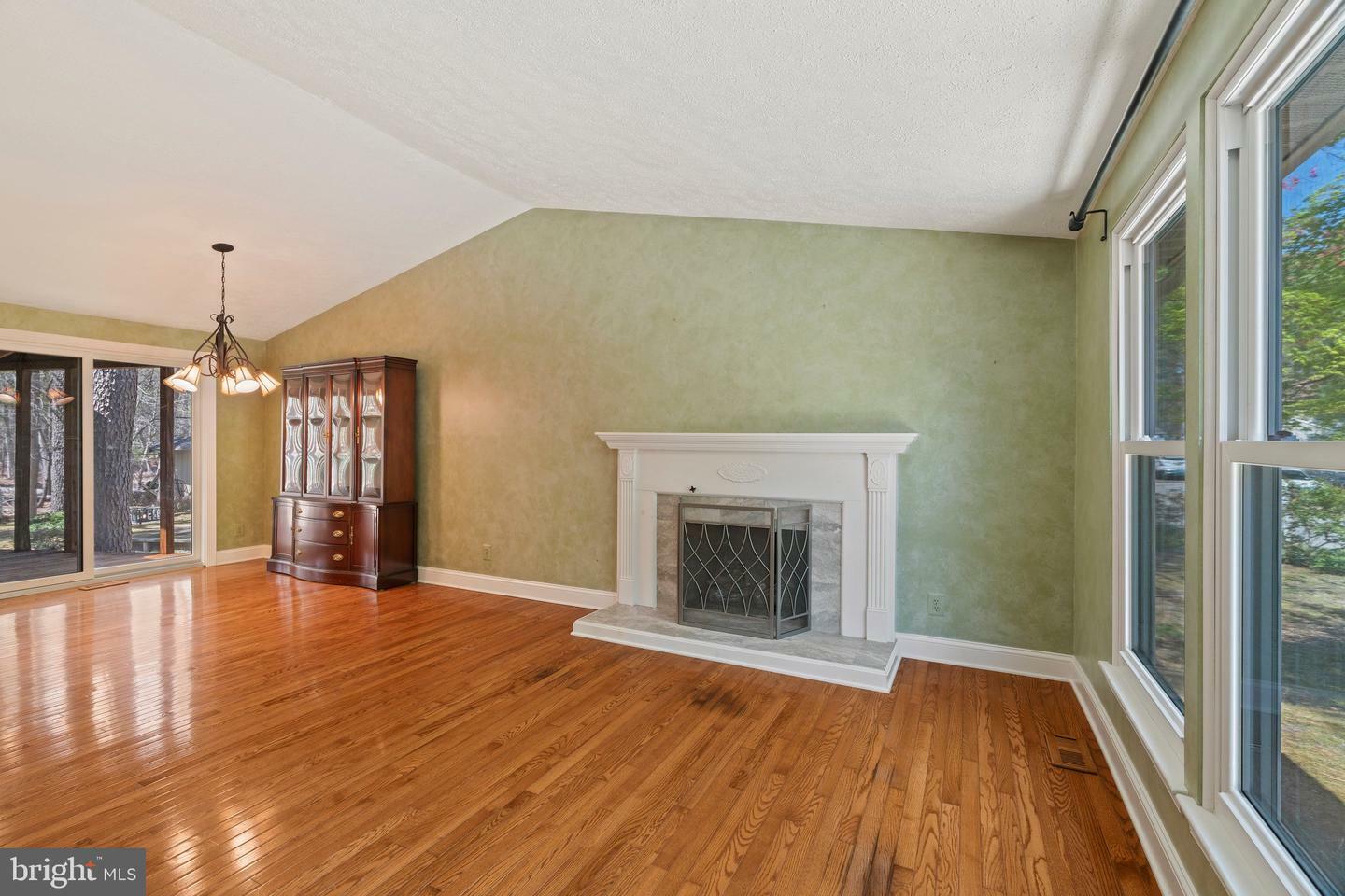 Property Photo: 1 Haddon Ct W NJ 08053