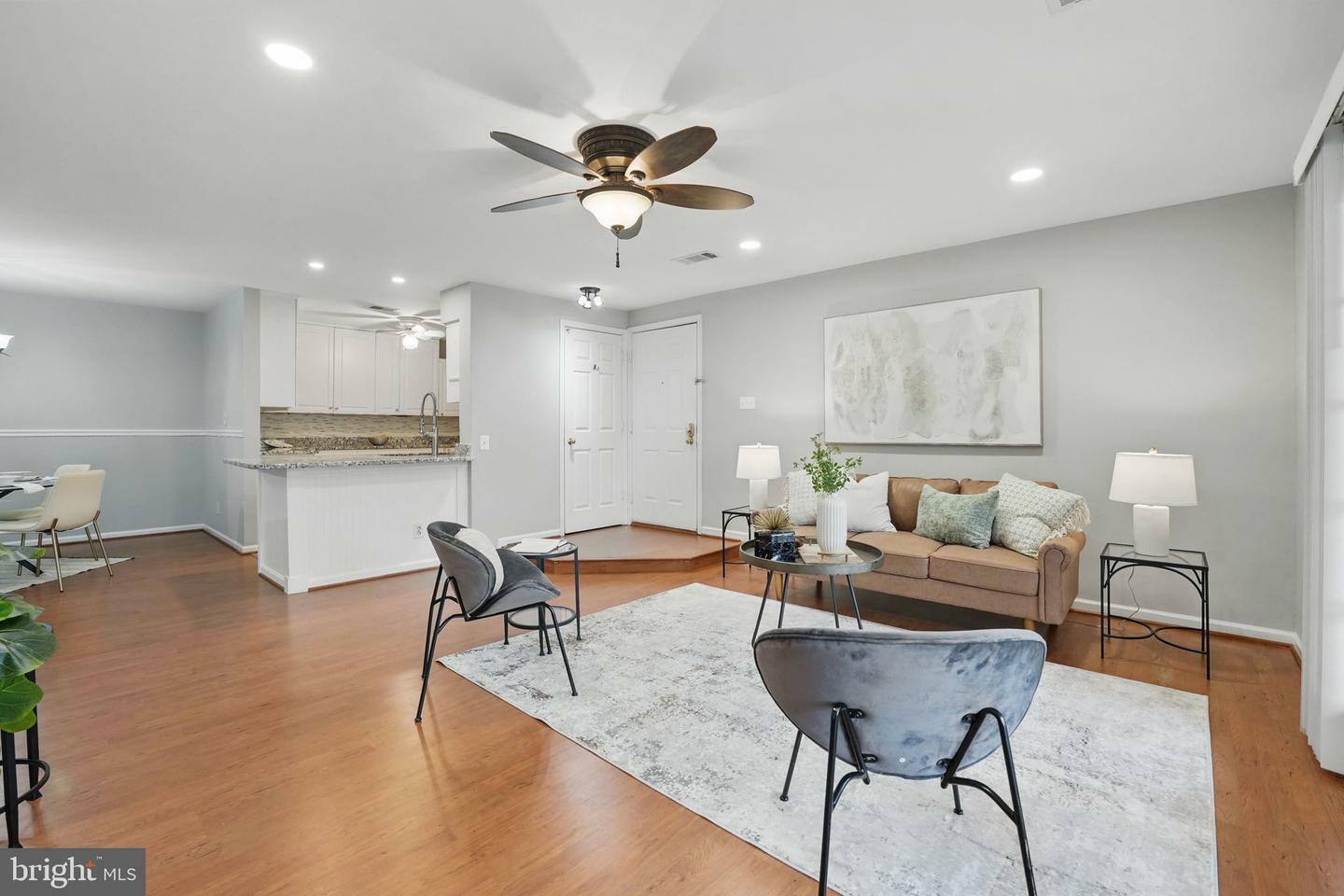 Property Photo: 7509 Ashby Lane C VA 22315