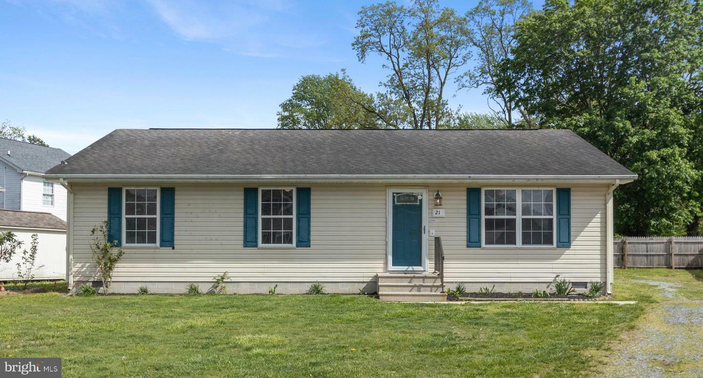 Property Photo: 21 Thorn Street DE 19962