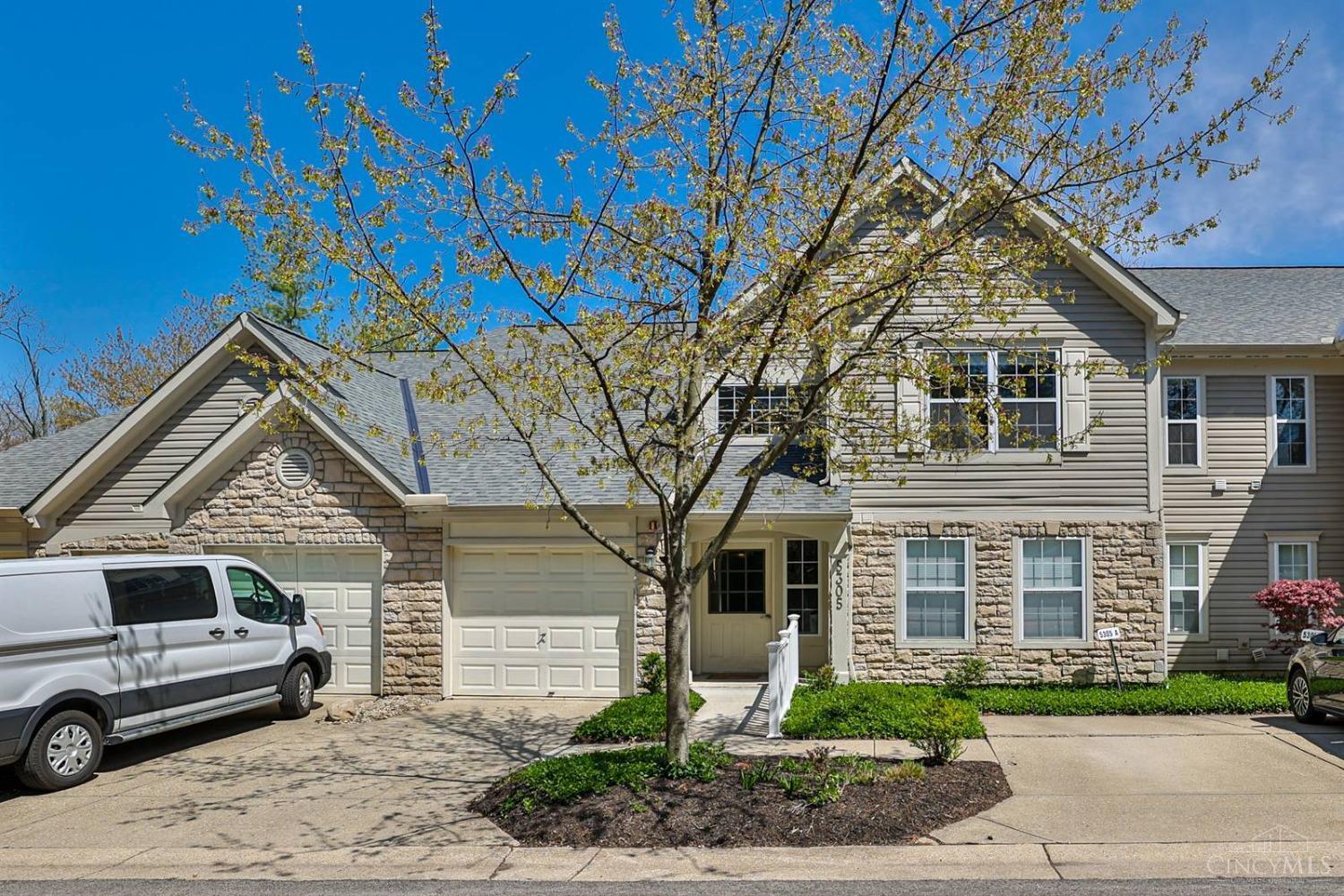 5305 Cooper Road  Montgomery OH 45242 photo