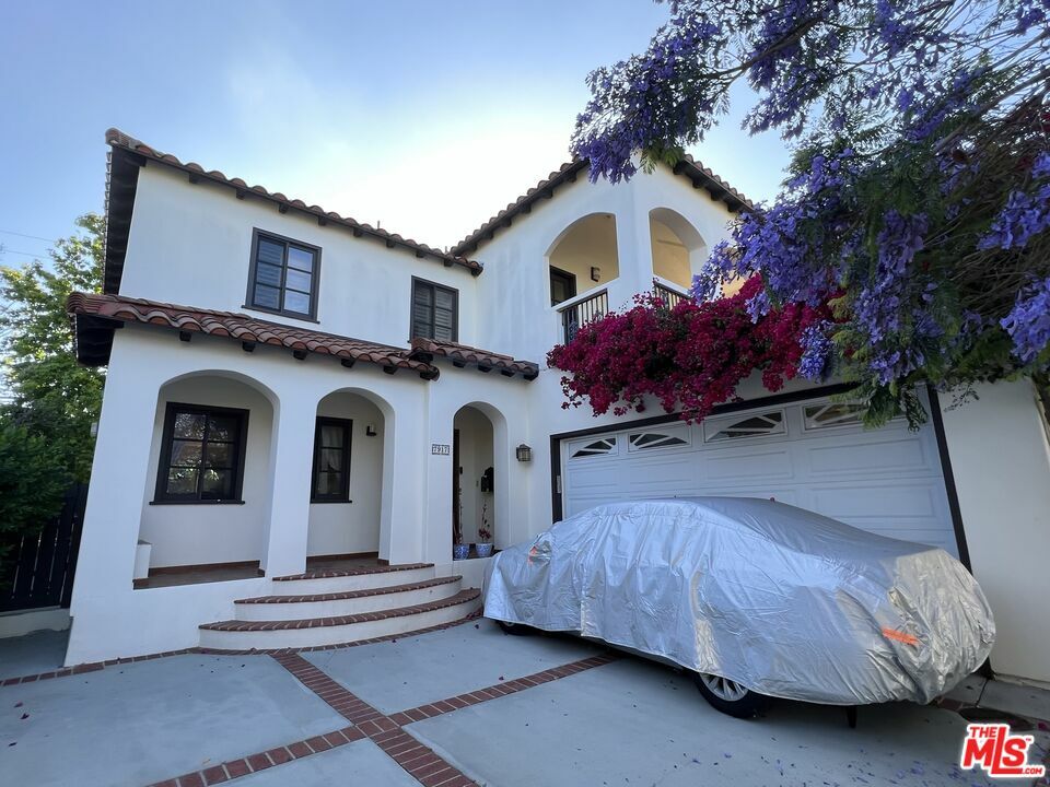 Property Photo: 7917 Westlawn Ave CA 90045