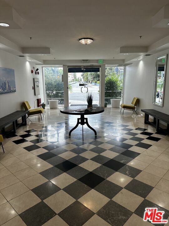 5350 White Oak Ave  Encino CA 91316 photo