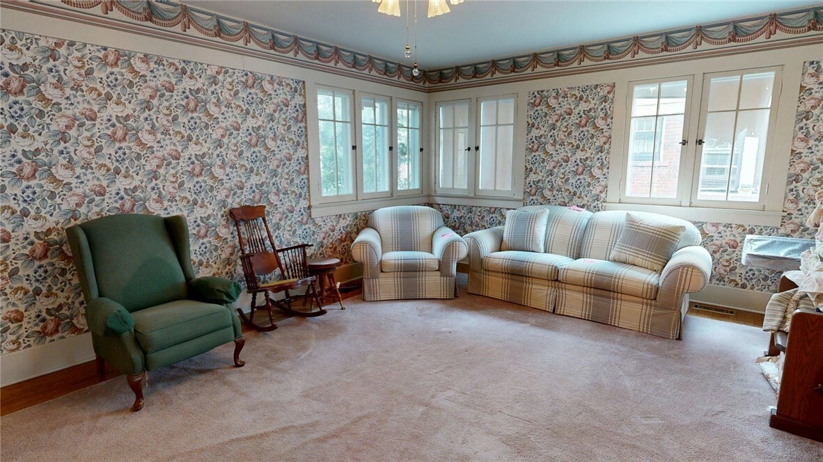 Property Photo: 162 N Taylor Avenue IL 62522