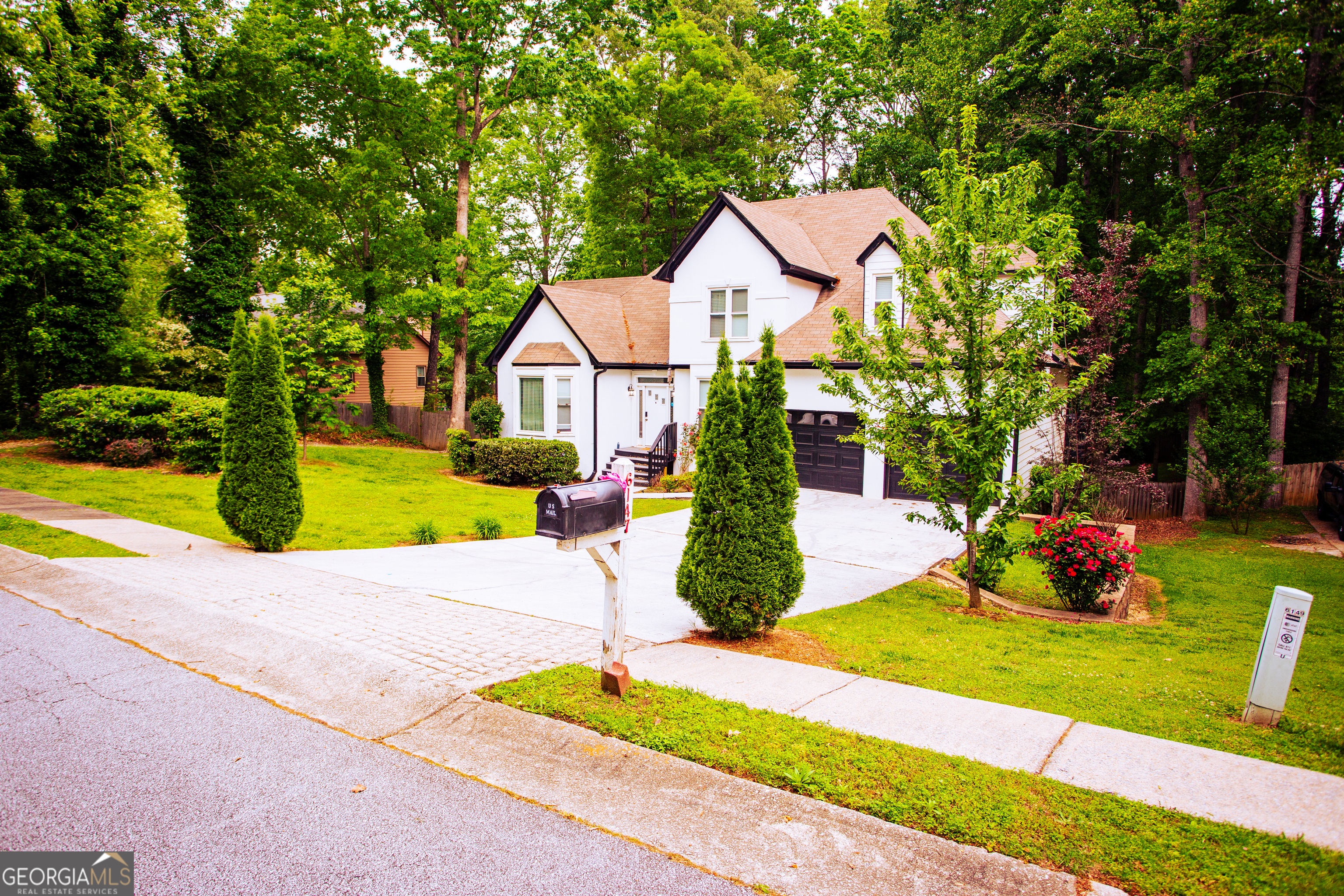 Property Photo: 6147 Pritchett Drive GA 30127