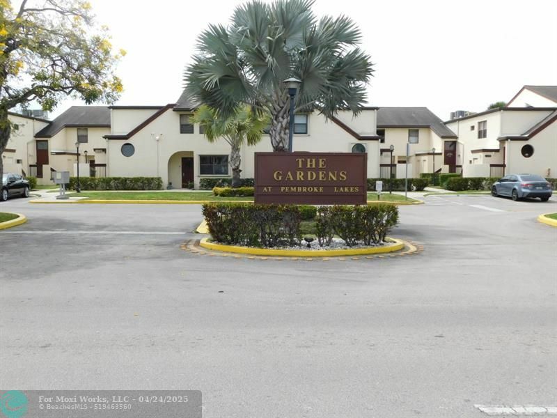 Property Photo:  11252 Taft St 11252  FL 33026 