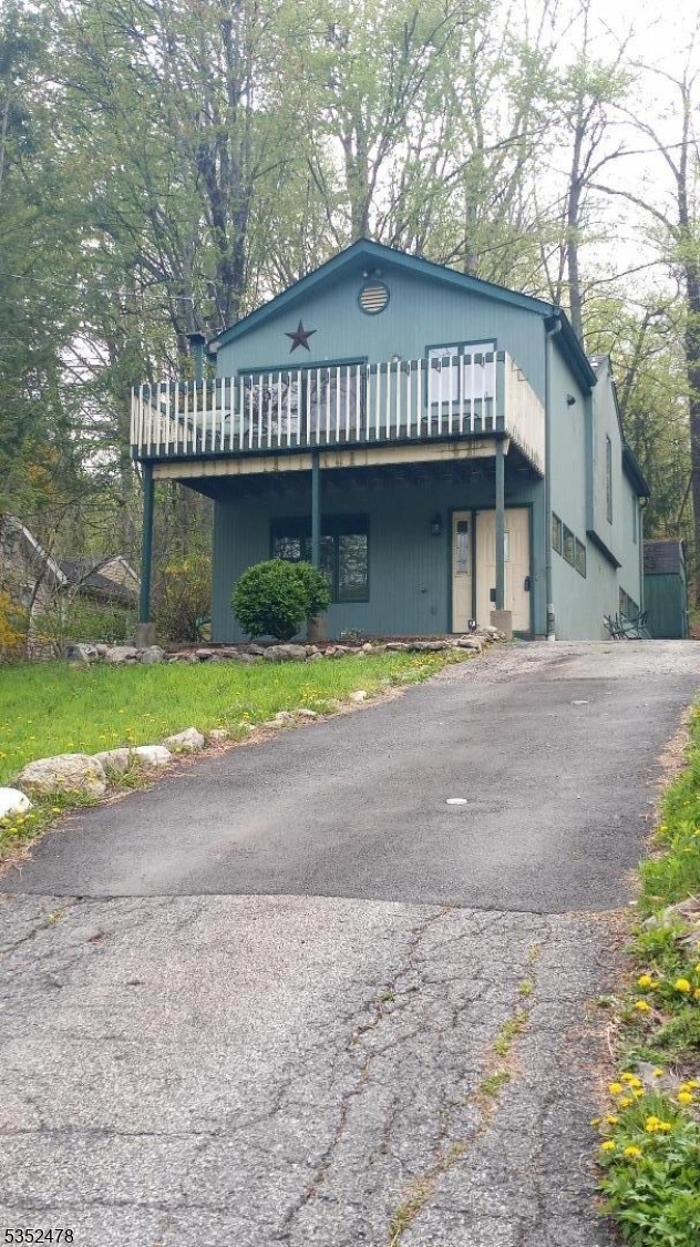 Property Photo: 83 Lakeside Dr NJ 07461