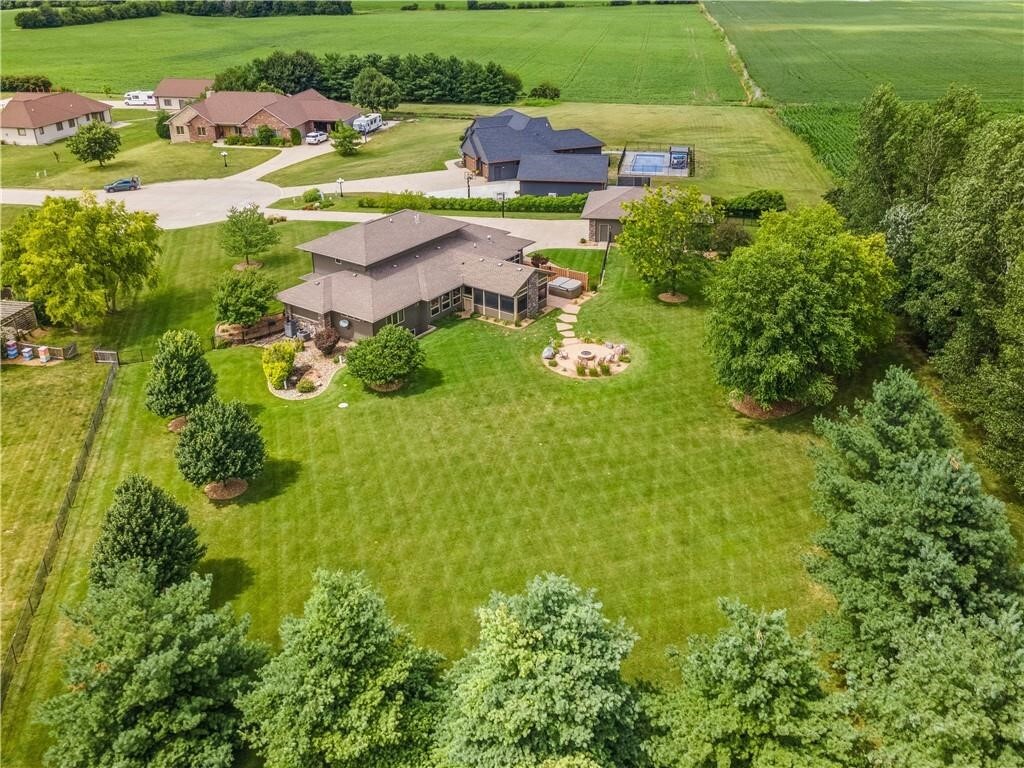 Property Photo: 3752 NW 103rd Place IA 50226