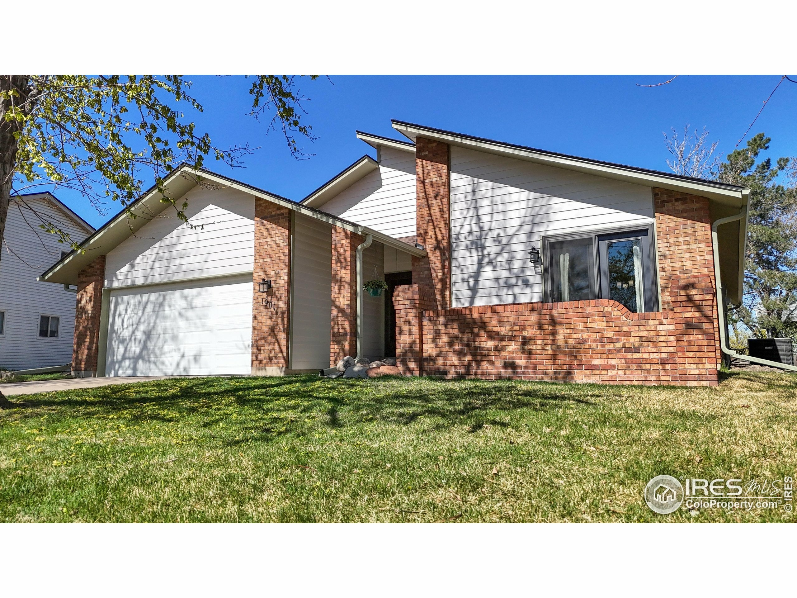 Property Photo: 1901 43rd Ave CO 80634