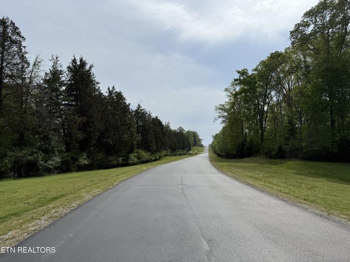 Property Photo: 205 W. Shore Dr. TN 37854