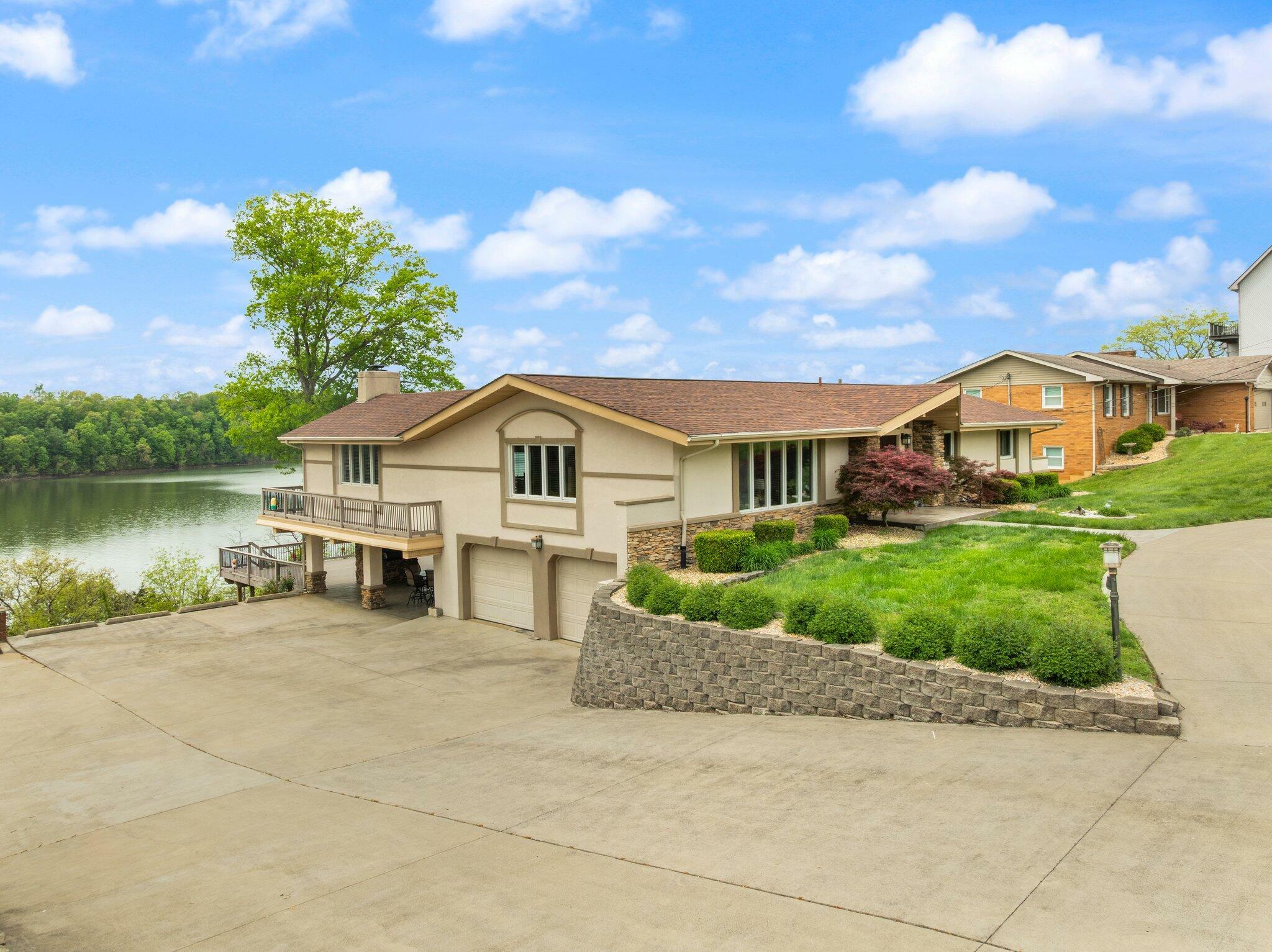 253 Lakeview Drive  Somerset KY 42503 photo
