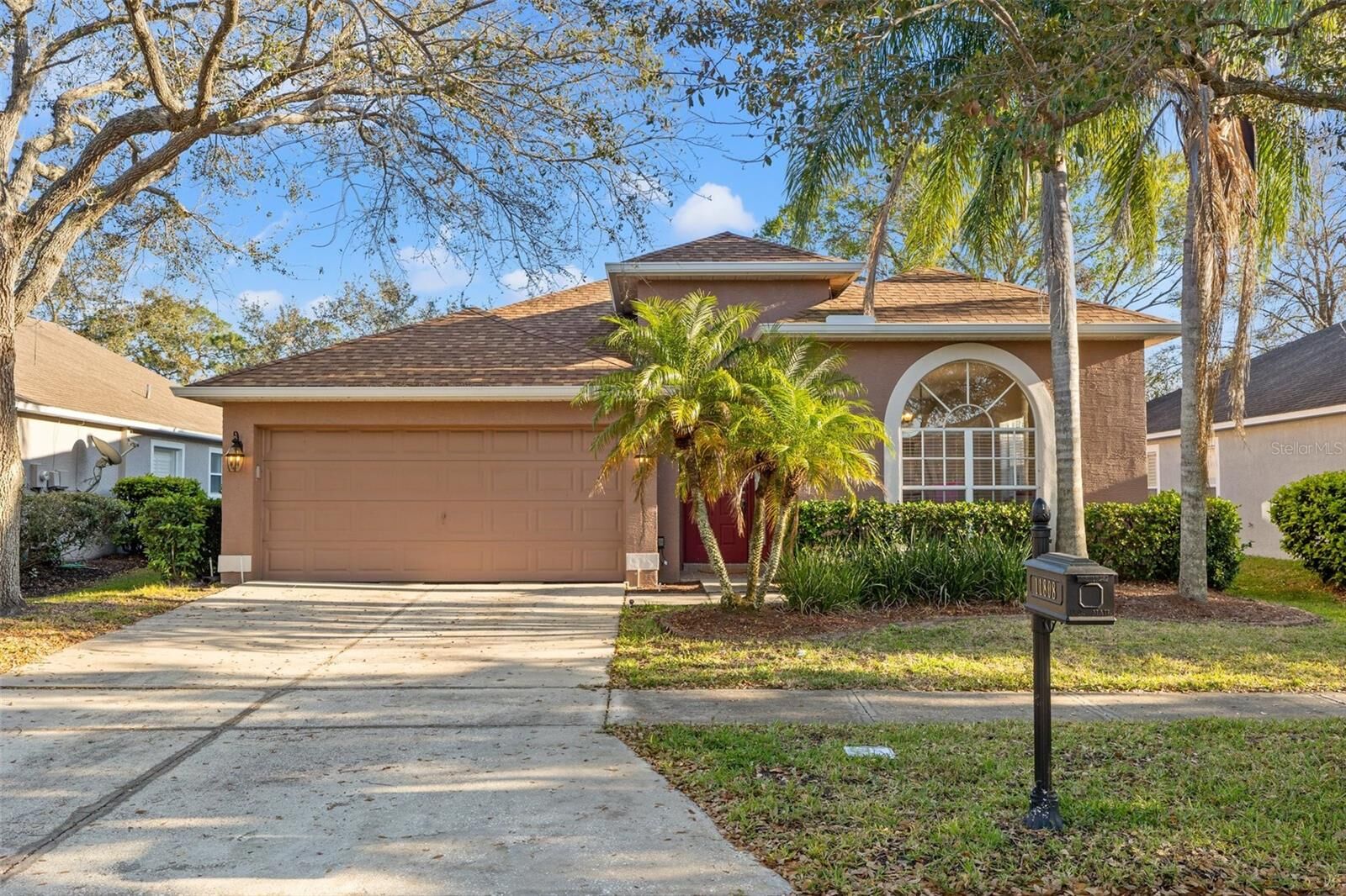 Property Photo: 11808 Lancashire Drive FL 33626