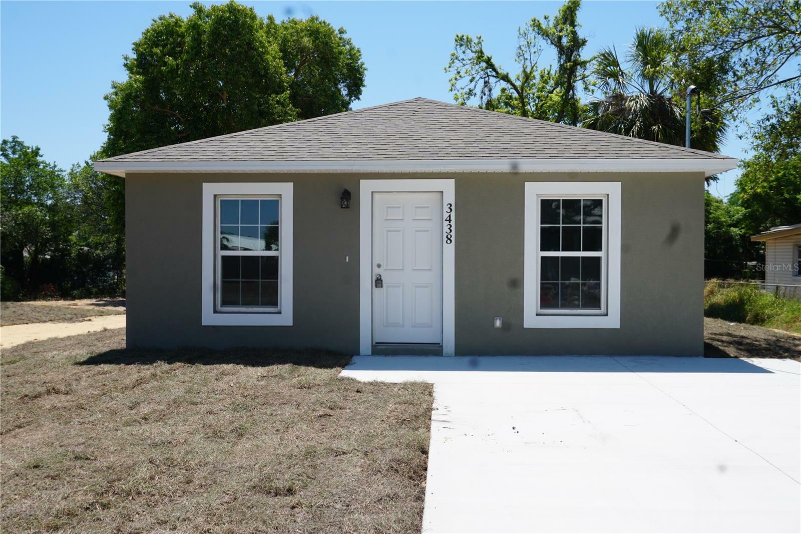 Property Photo: 3438 Avenue E NW FL 33880