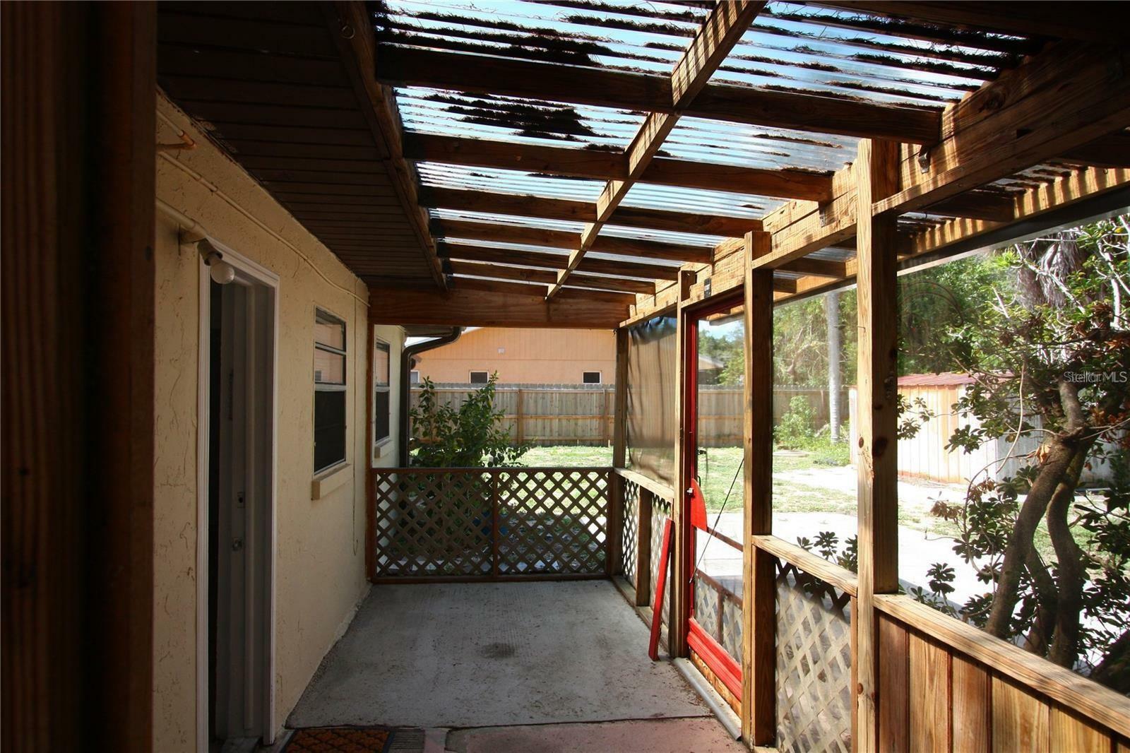 Property Photo: 615 Shore Road 4 FL 34275