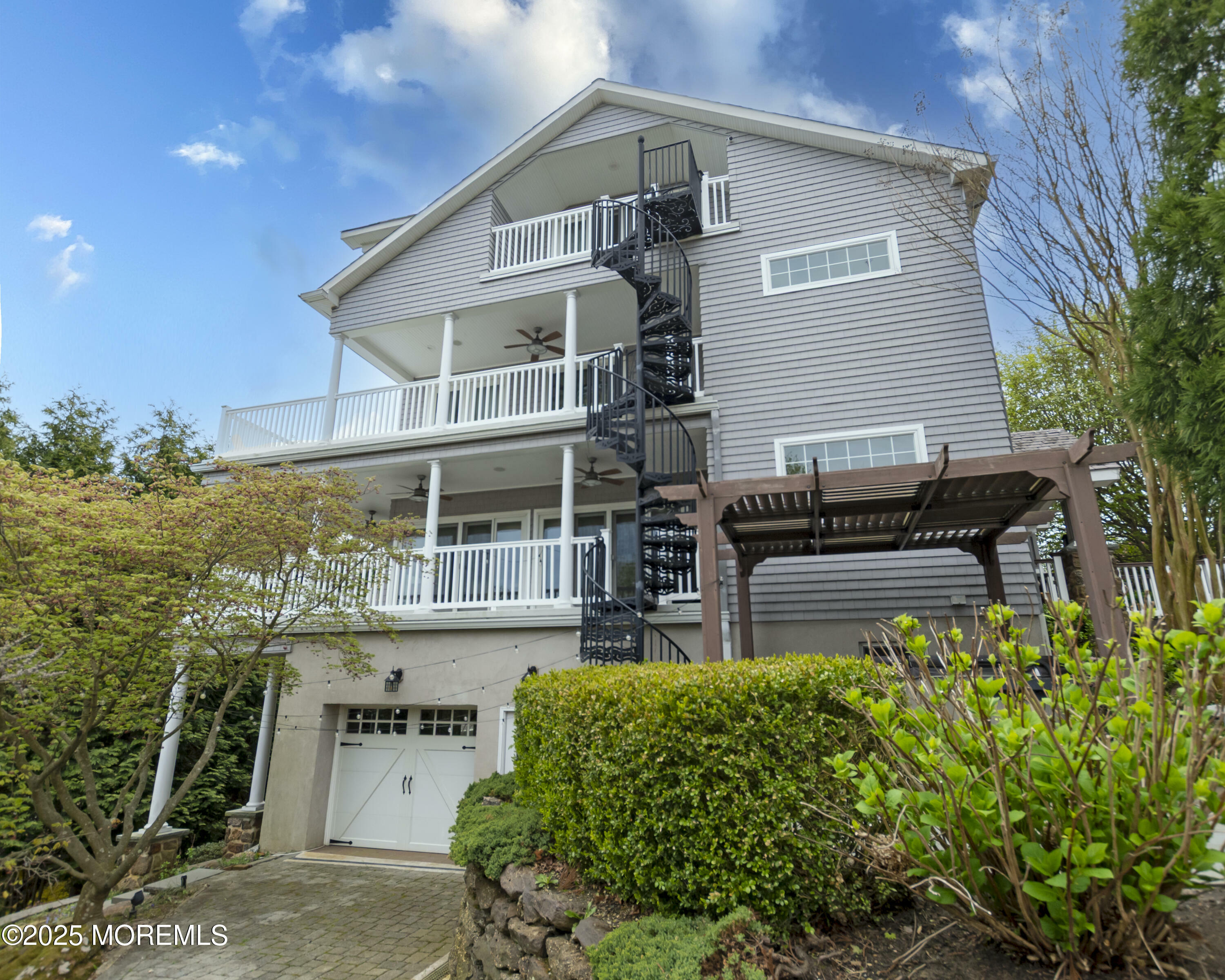 12 Bay Street  Highlands NJ 07732 photo