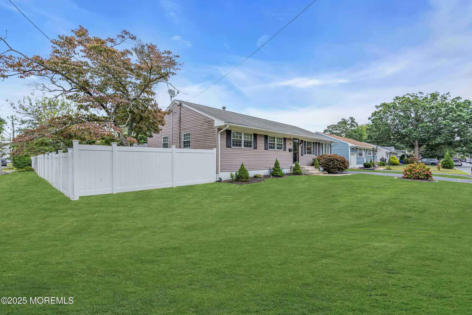 Property Photo:  301 Arrowhead Park Drive  NJ 08724 