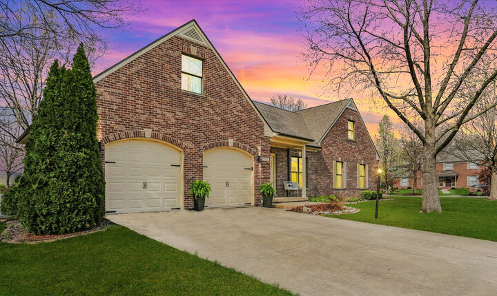 1318 Broadmoor Drive  Champaign IL 61821 photo