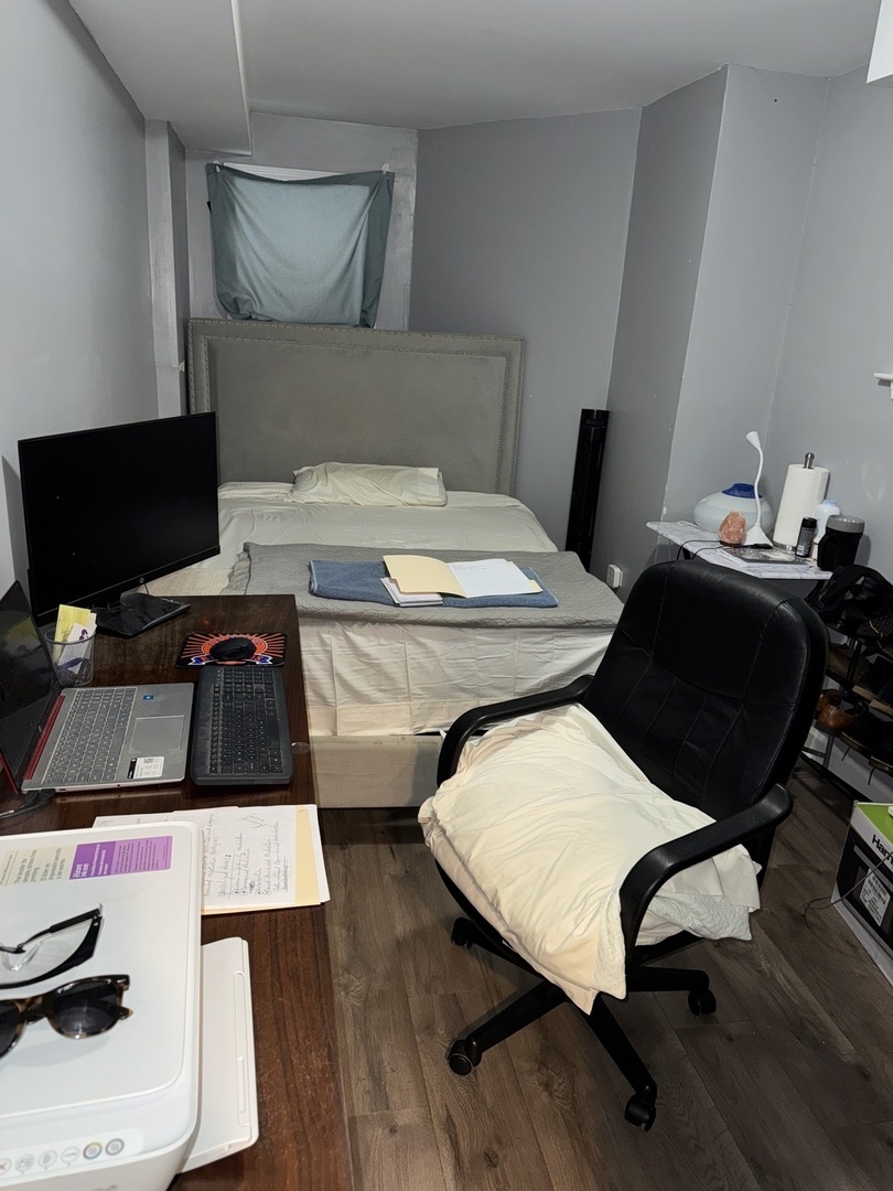 Property Photo: 6341 N Washtenaw Avenue Gw IL 60659