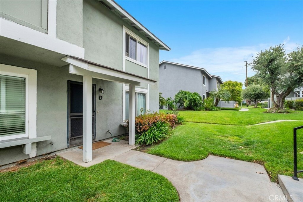Property Photo: 1718 N Oak Knoll Drive D CA 92807