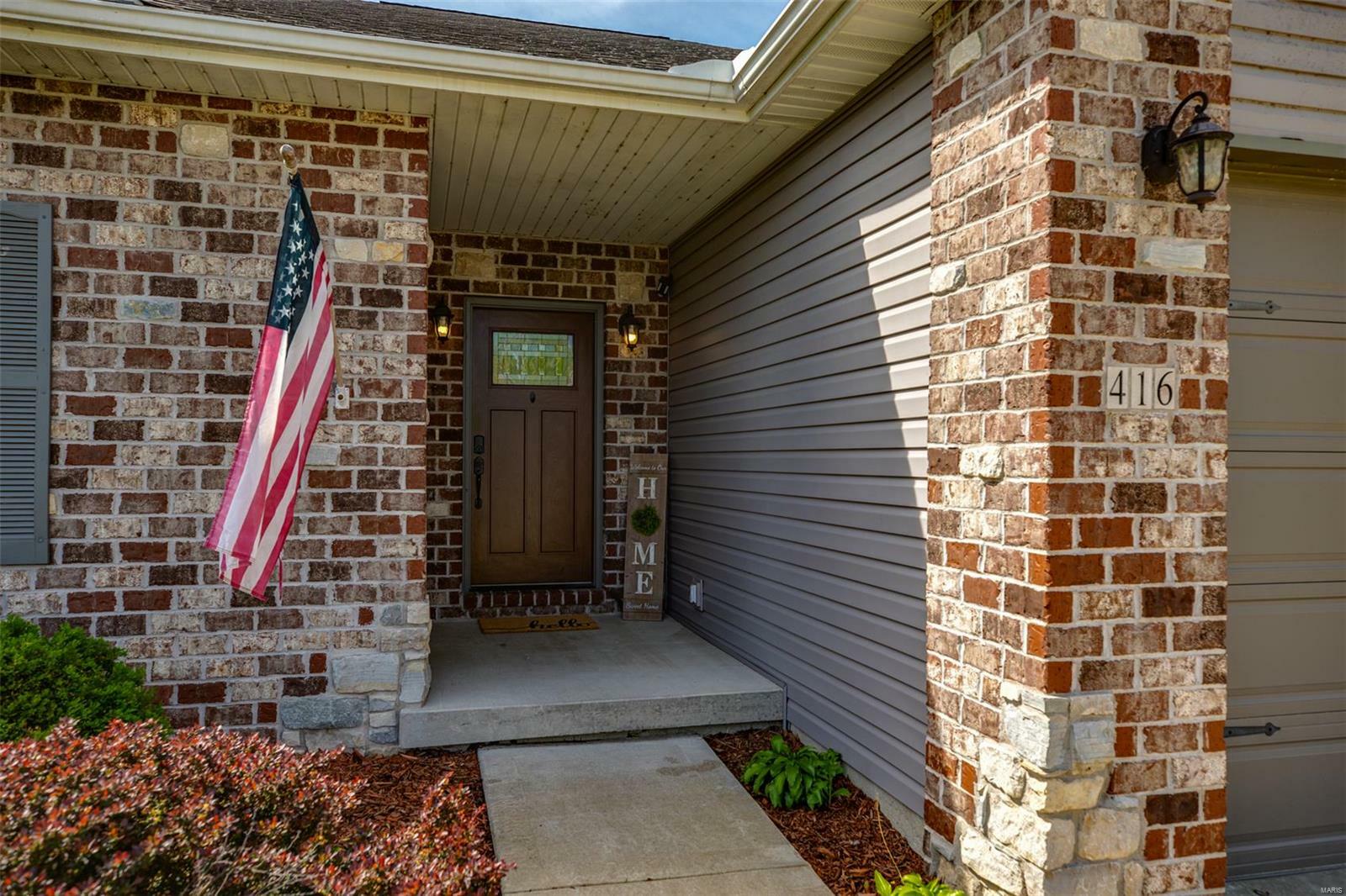 Property Photo: 416 Pheasant Court IL 62097