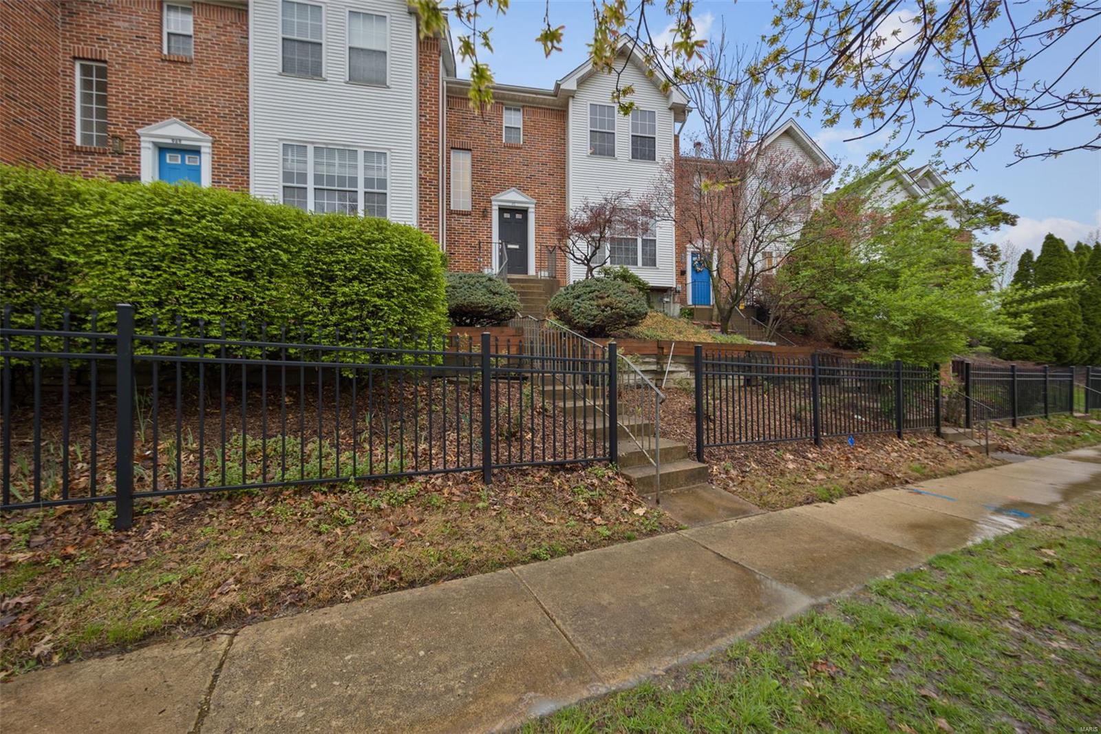 Property Photo: 973 N Hanley Road MO 63130
