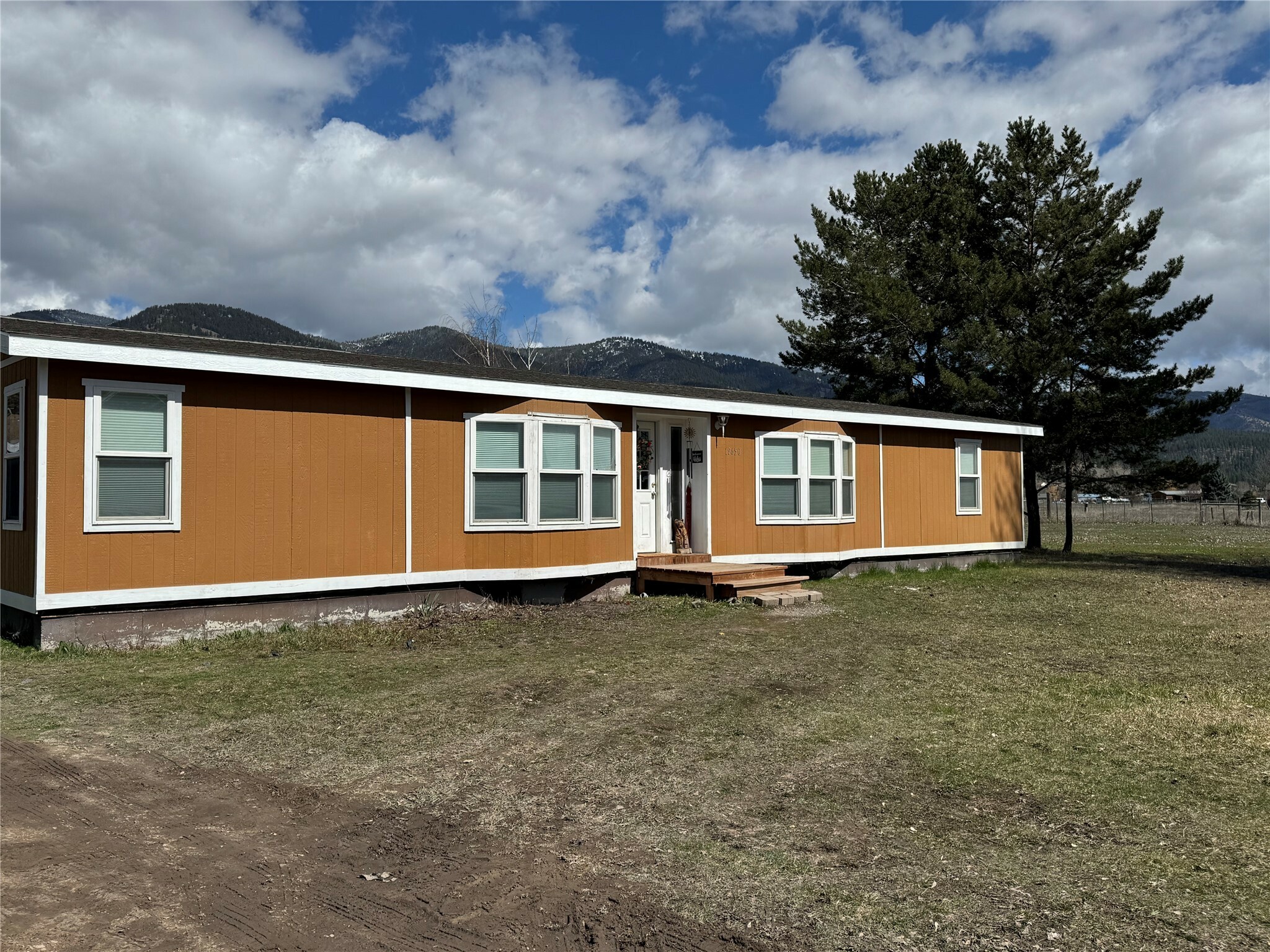 Property Photo: 19650 Larson Lane MT 59834