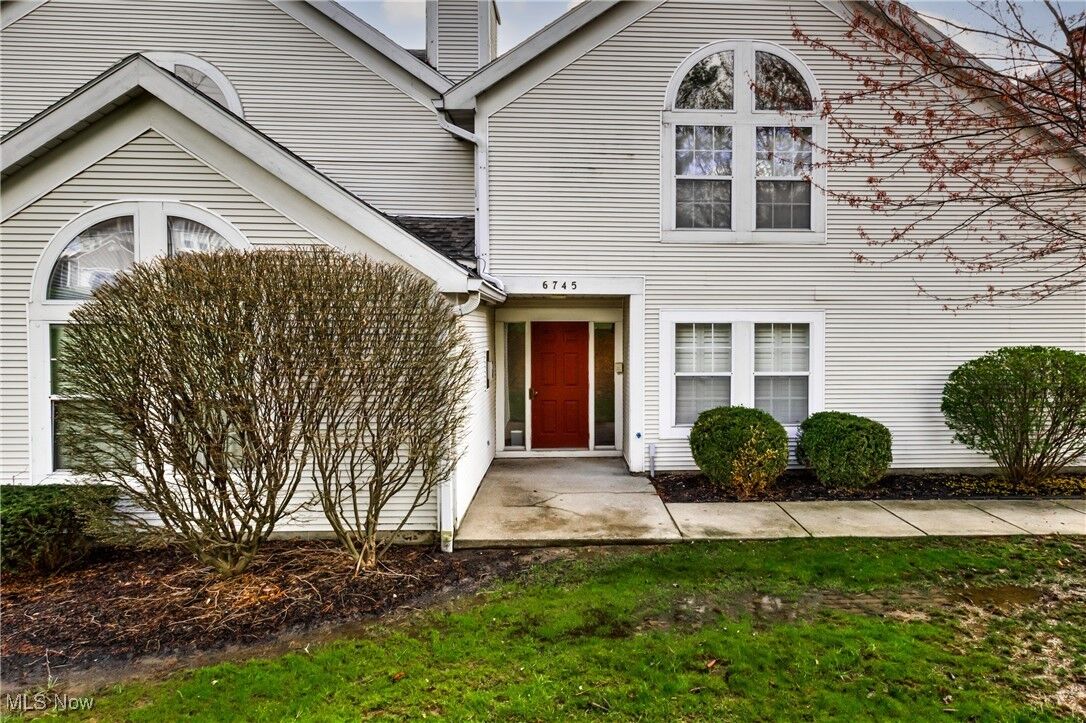 Property Photo: 6745 Tippecanoe Road OH 44406