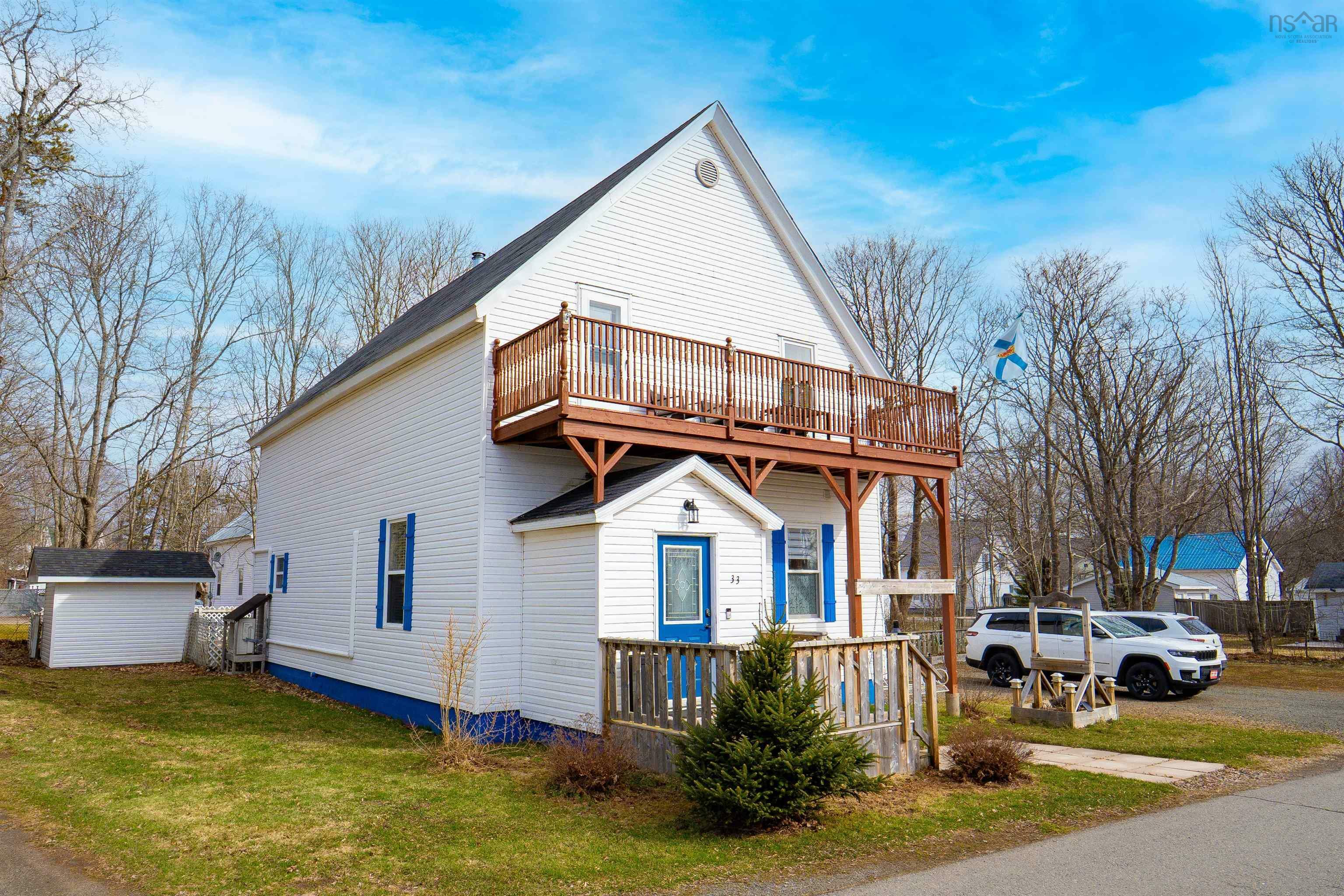 Property Photo: 33 Pleasant Street NS B0M 1S0