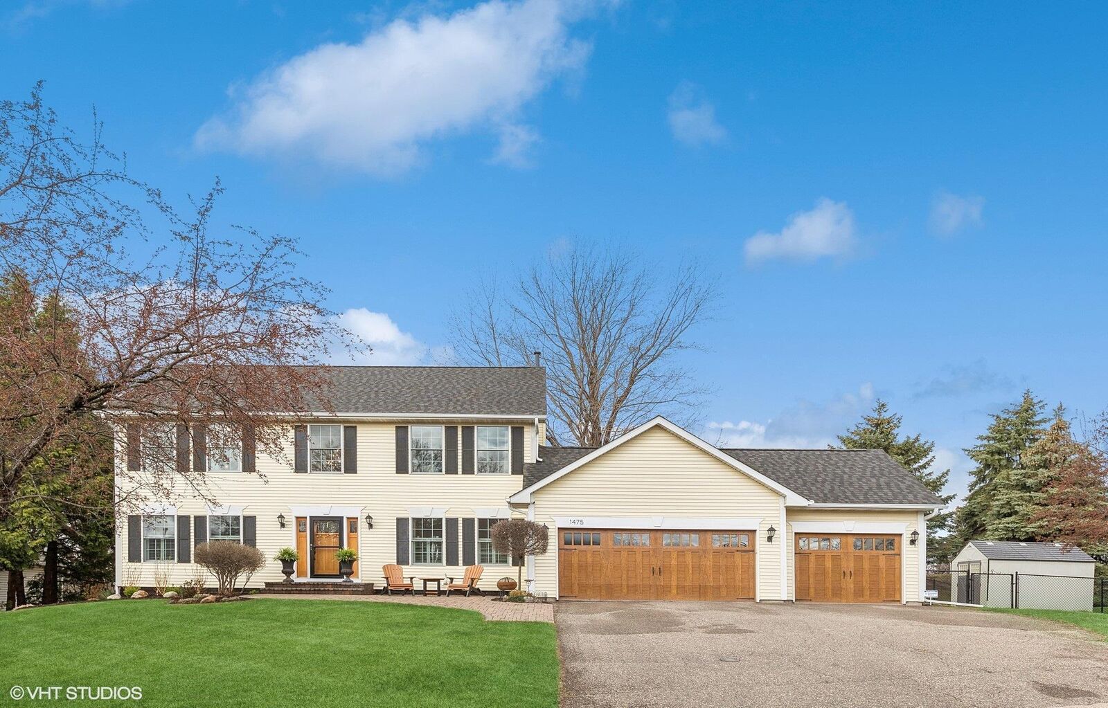 Property Photo: 1475 W Pond Road MN 55122