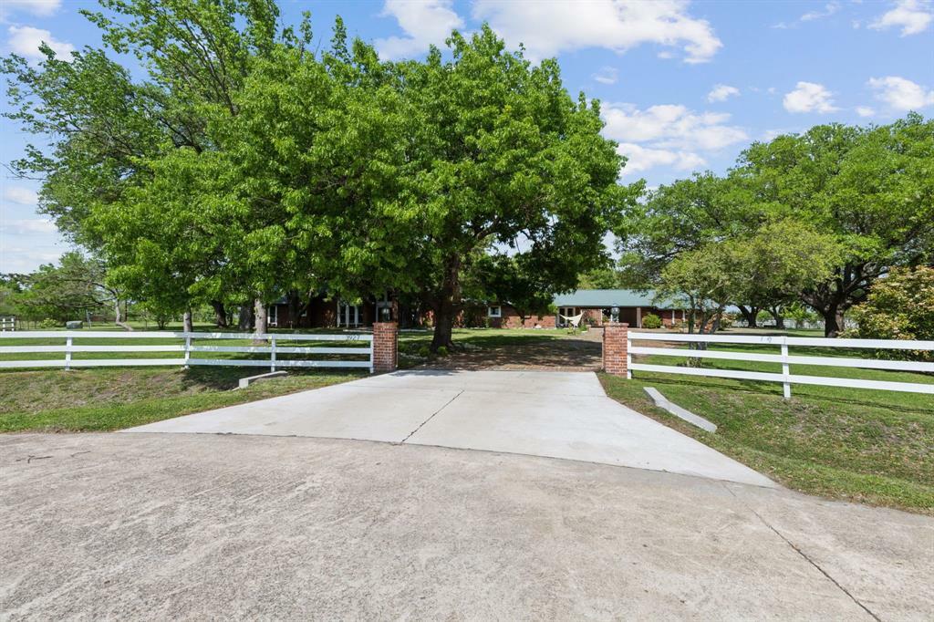 Property Photo: 3927 Ranch Estates Drive TX 75074