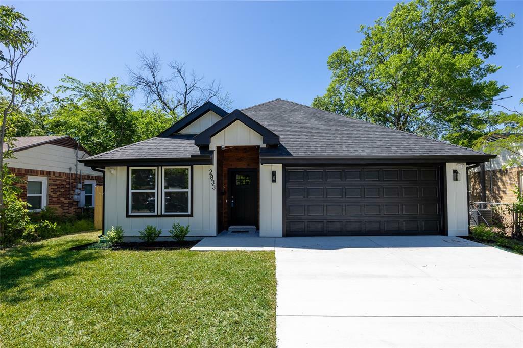 Property Photo: 2833 W Biddison Street TX 76109