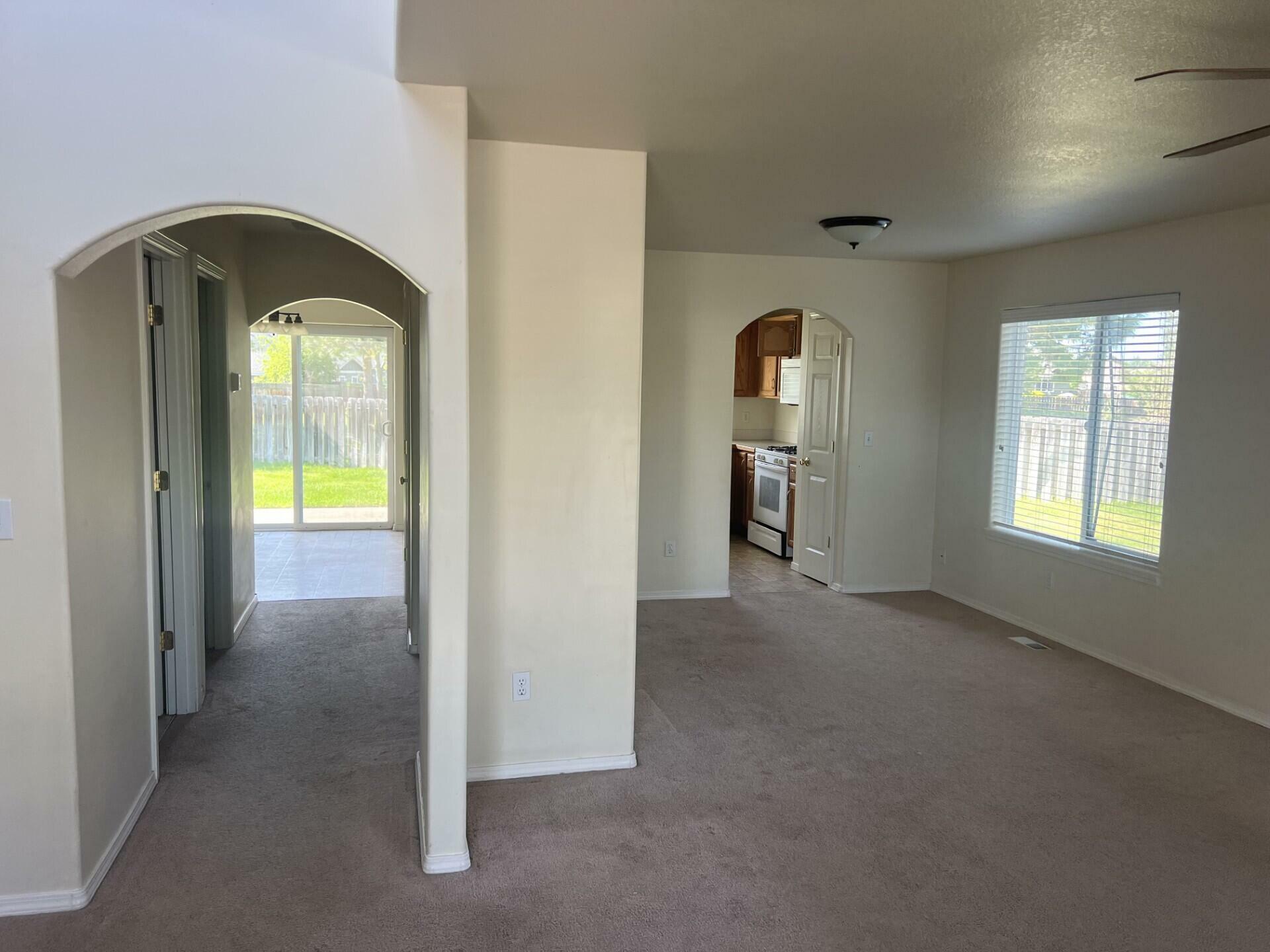 Property Photo: 2415 NW Antler Court OR 97756
