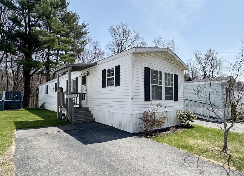 Property Photo:  47 Washington St 16  MA 01501 
