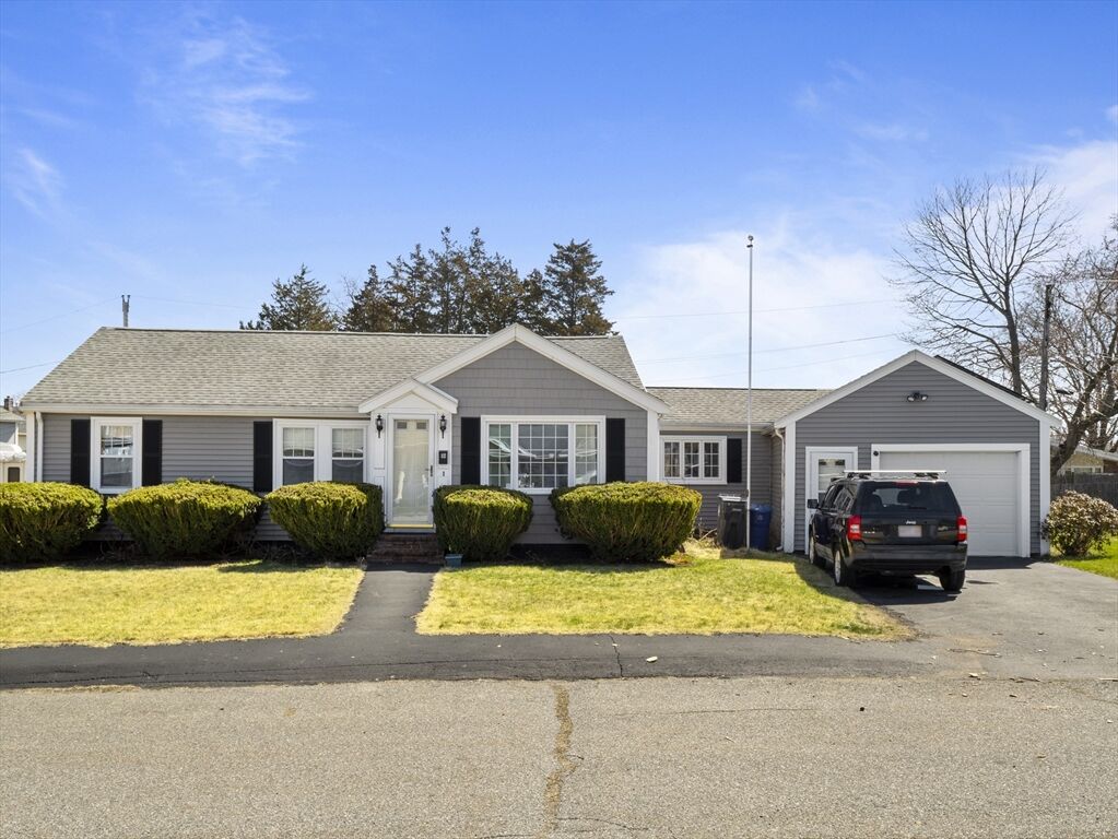 Property Photo:  14 Greystone Ave  MA 01835 