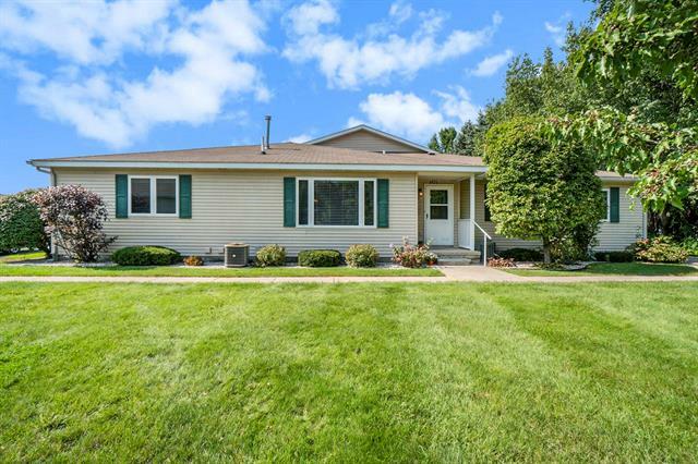 2826 Emerald  Garfield Twp MI 49684 photo