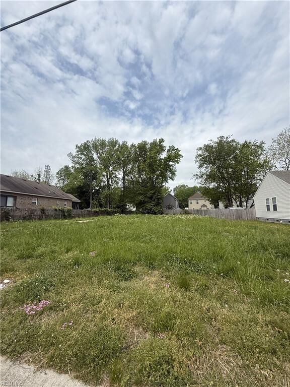 Property Photo:  6232 Old Townpoint Rd  VA 23435 