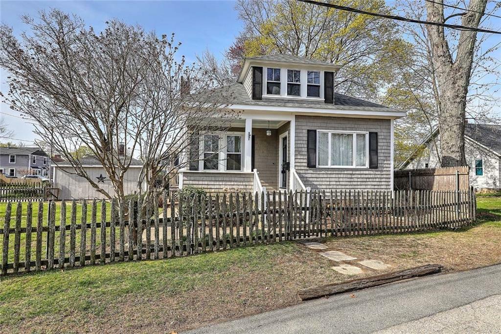 4 Wamsetta Avenue  East Providence RI 02915 photo