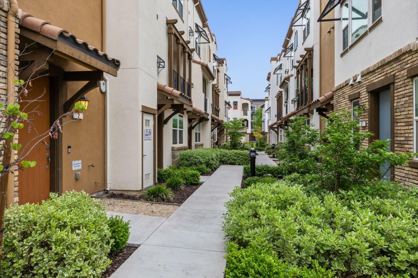 Property Photo: 2729 Ginoso Court 2 CA 95111
