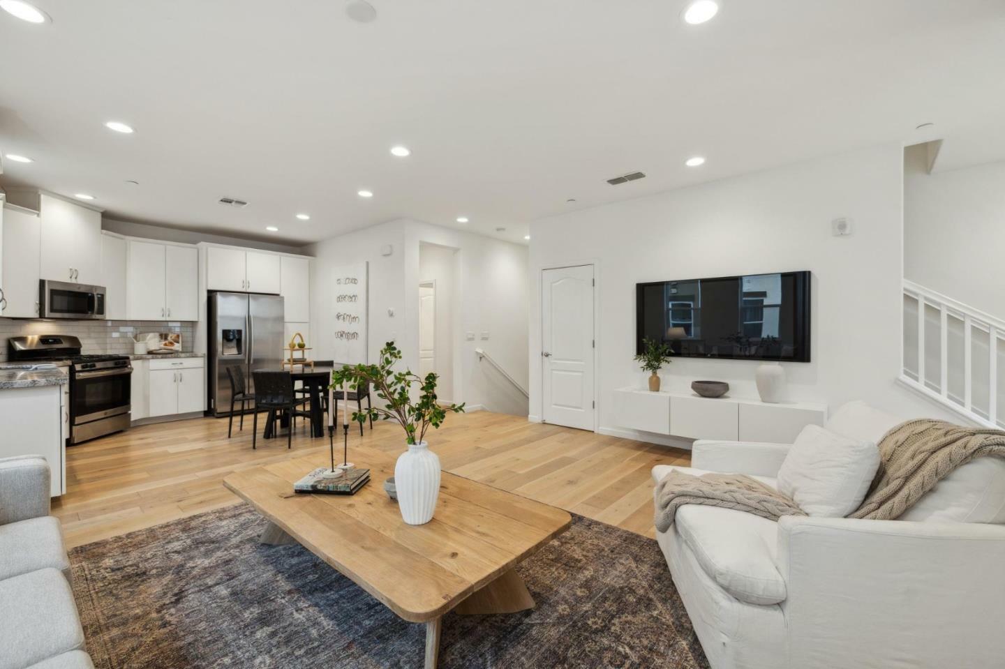 Property Photo: 2729 Ginoso Court 2 CA 95111