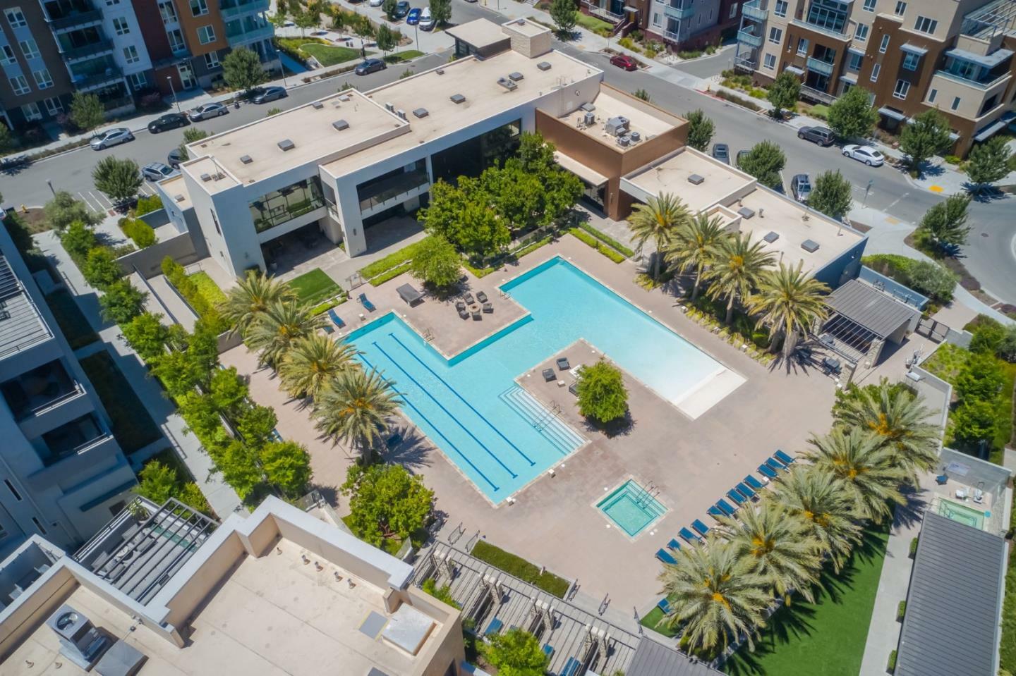 Property Photo: 1748 Kilowatt Way 302 CA 94539