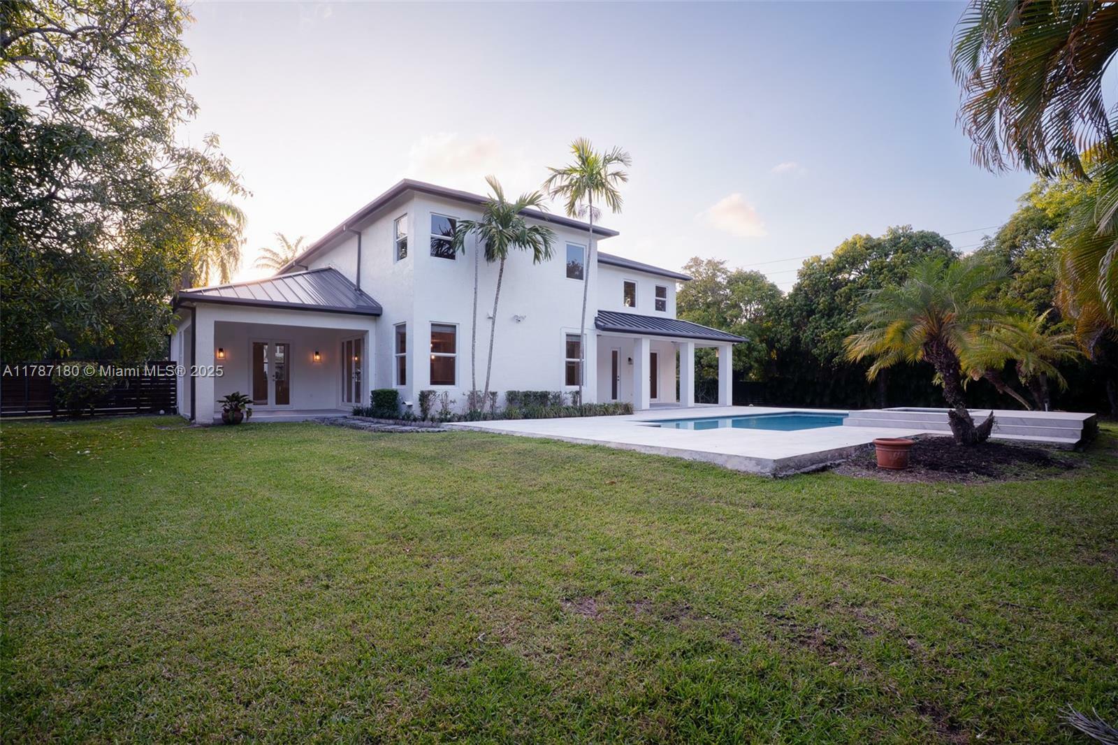 Property Photo: 11211 SW 82nd Pl FL 33156