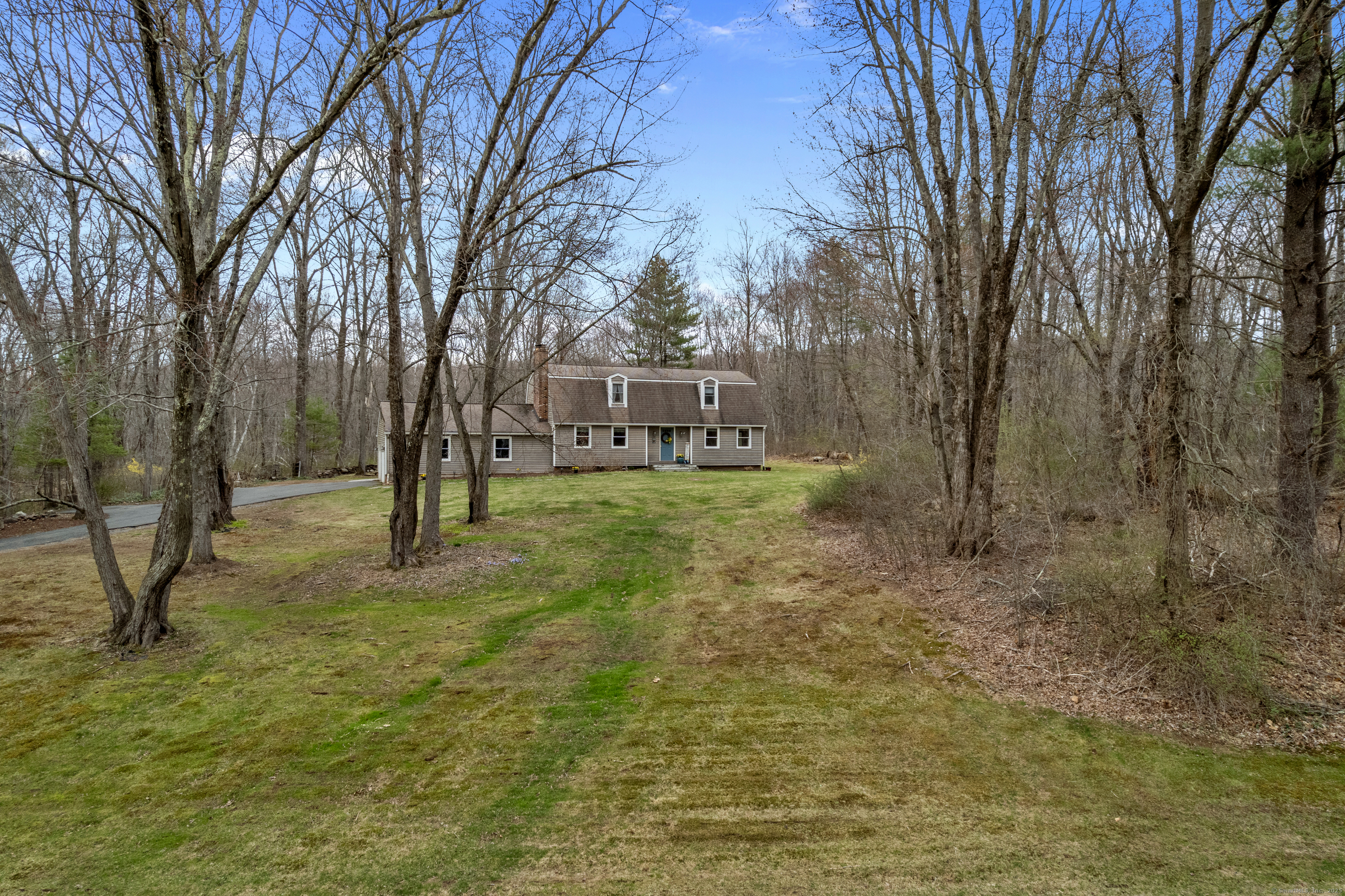 Property Photo:  7 Southwood Lane  CT 06026 