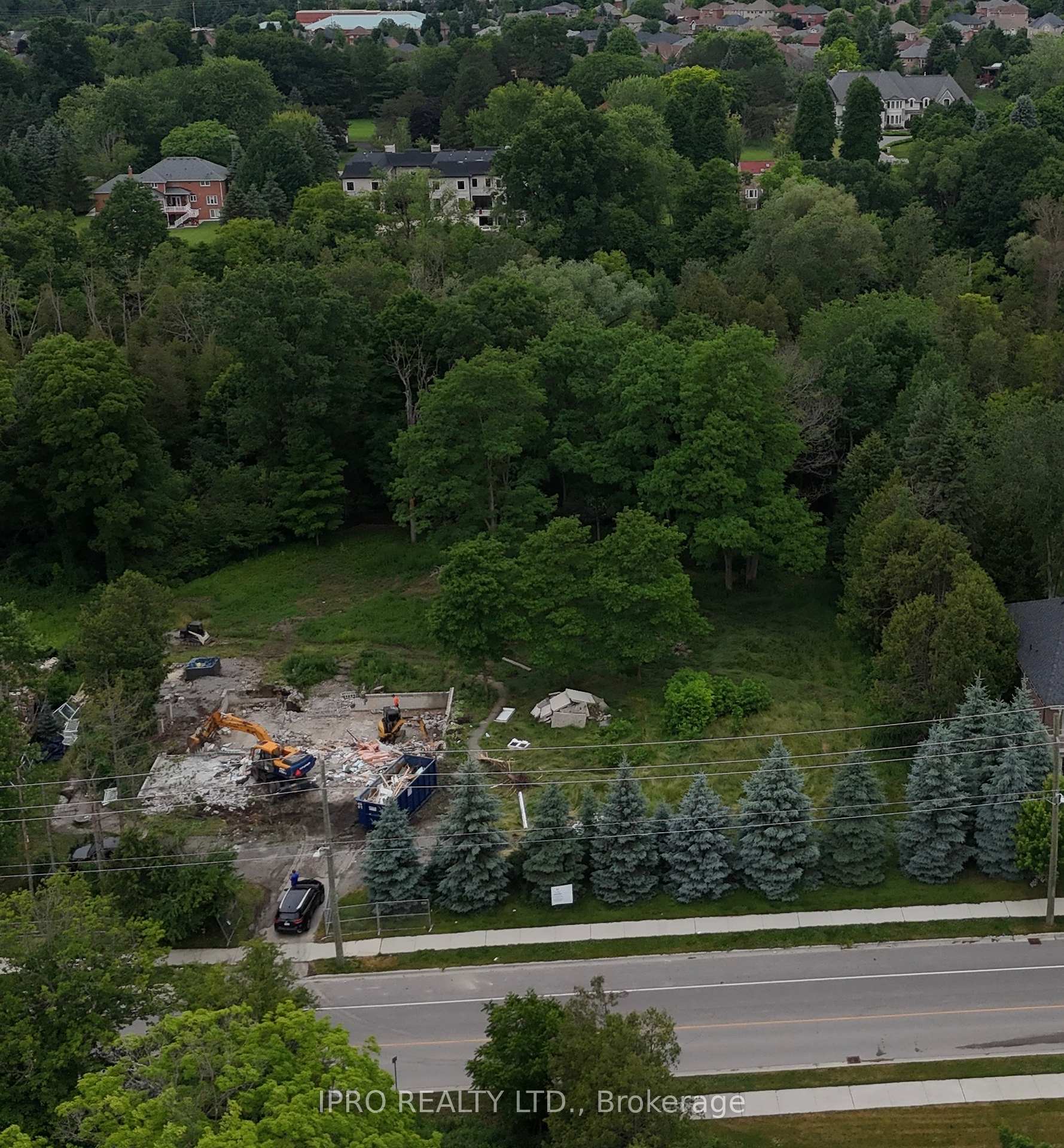 Property Photo: 860 Riverside Drive S ON L1T 3S2