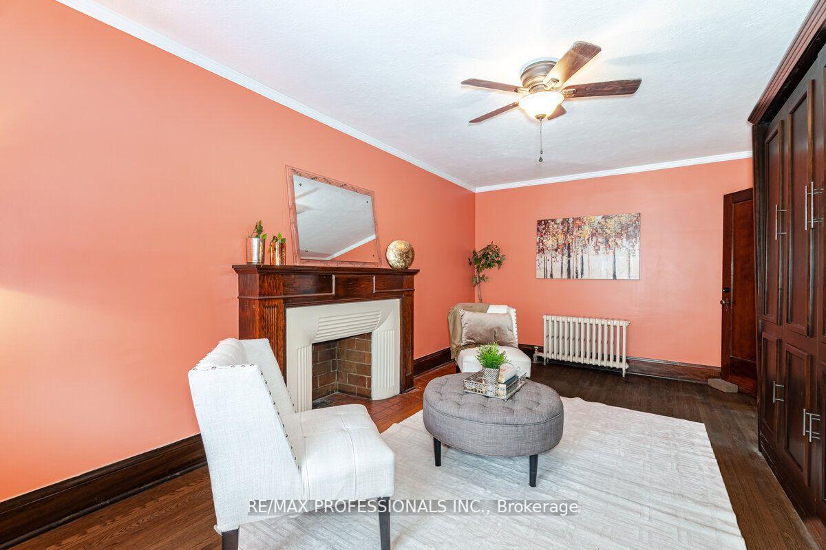 Property Photo: 101 Keele Street ON M6P 2J8