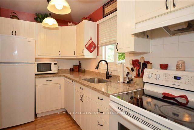 Property Photo: 1 Homer Square ON L6S 1X9