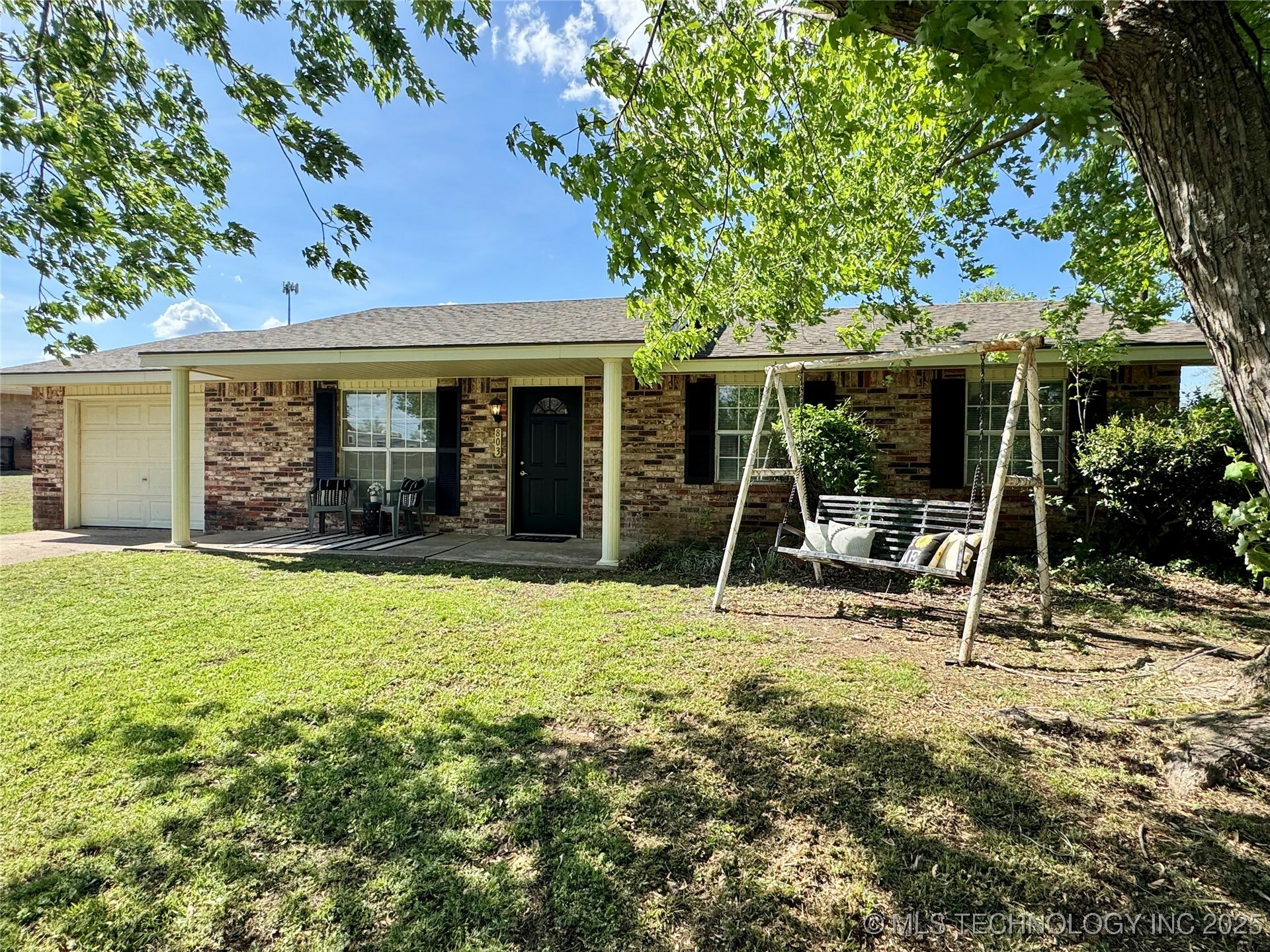 Property Photo: 803 S Thompson Avenue OK 74023