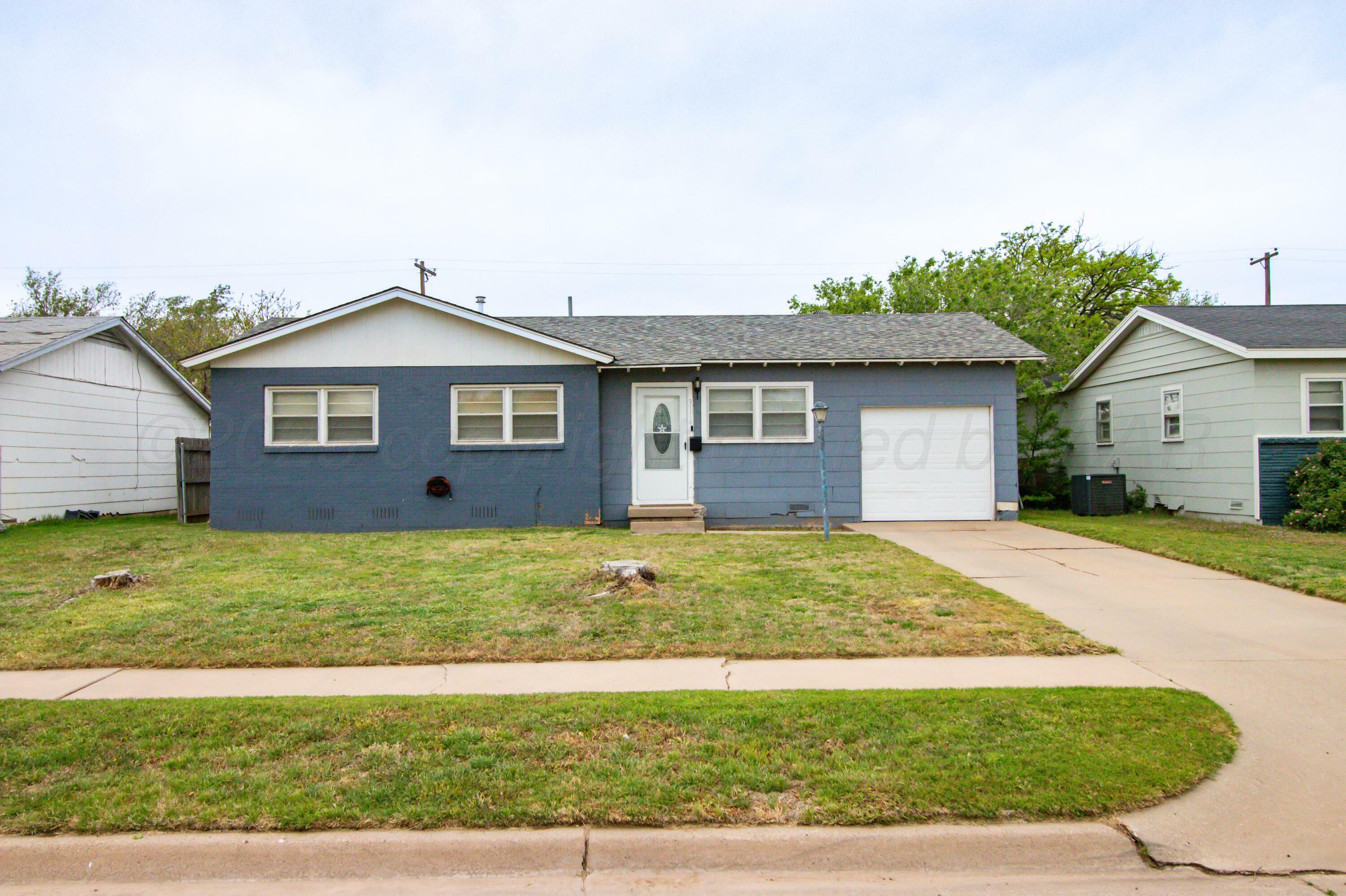 Property Photo: 3114 S Woodland Street TX 79103