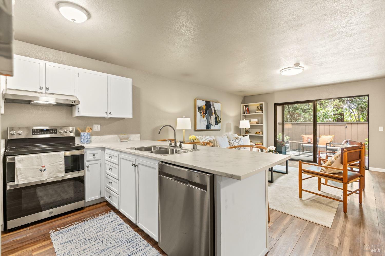 Property Photo: 40 Arbor Court CA 94931