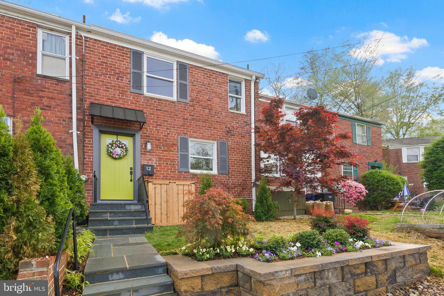 Property Photo: 12 Ancell Street VA 22305