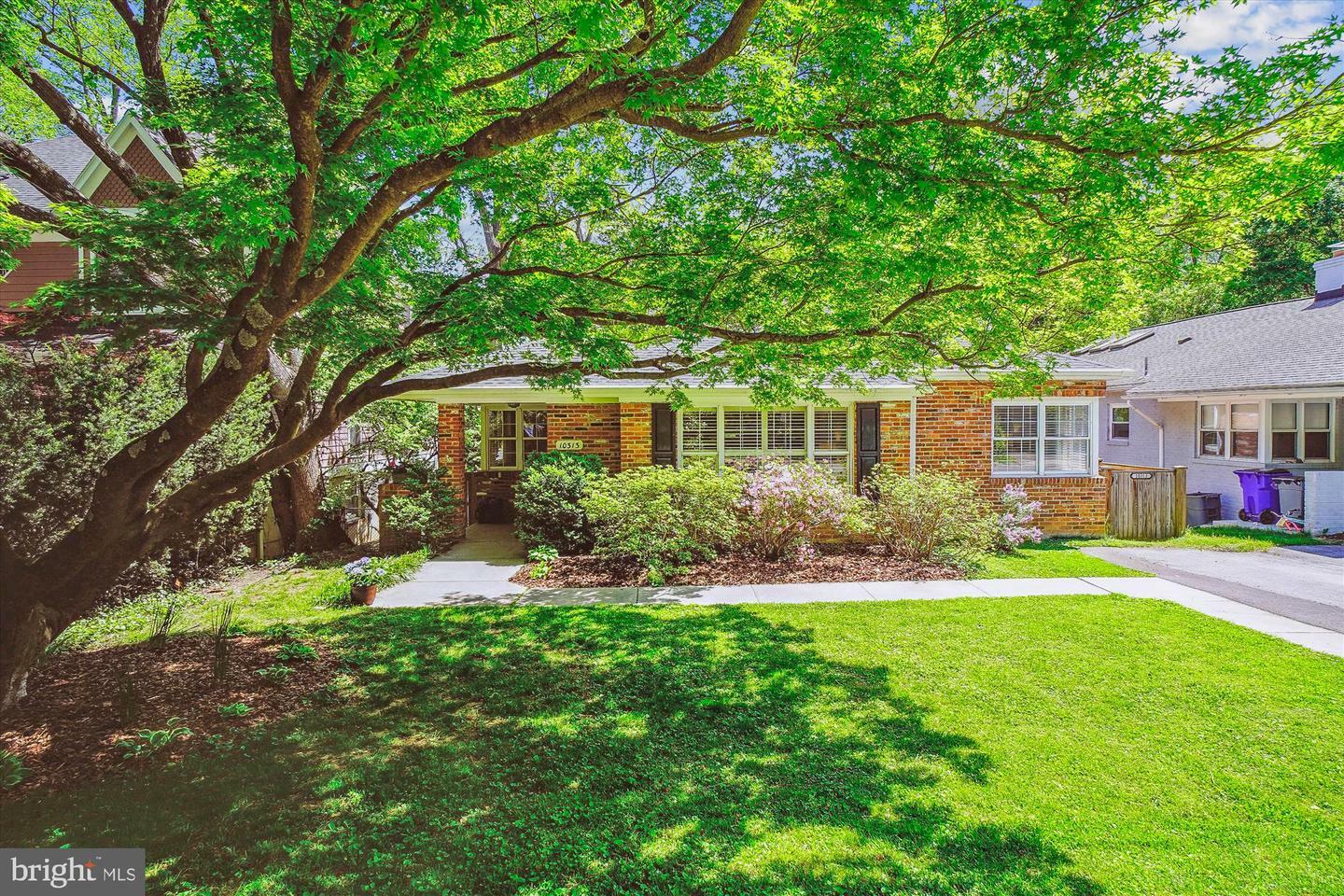 Property Photo: 10313 Freeman Place MD 20895